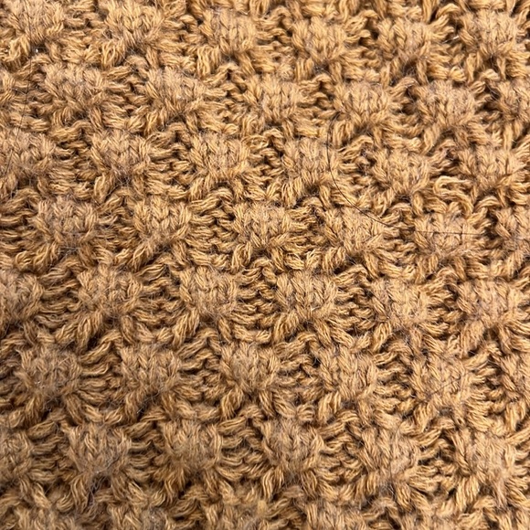 H&M size large roomie knit chunky sweater woman’s in gold mustard preloved - Picture 3 of 5